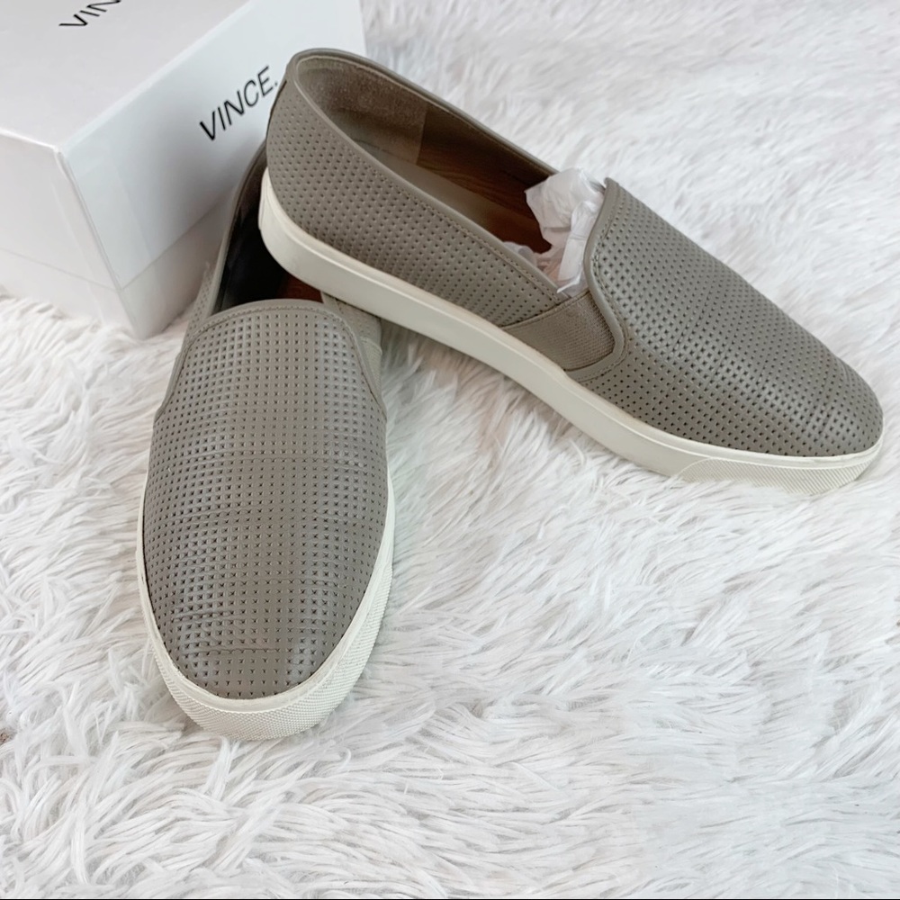 Vince Women's Blair 5 leather Slip-On Sneaker in Woodsmk Le‎